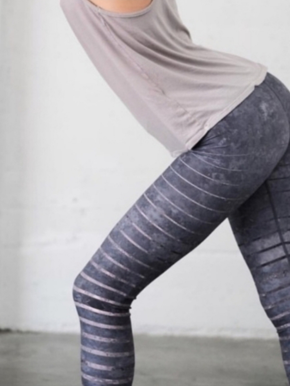 Niyama Sol Granite Purple Stripe Yoga pants Leggings XS